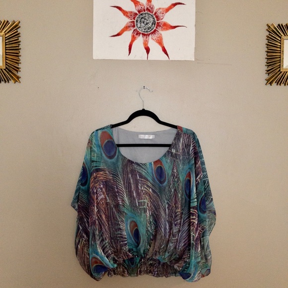 Solitaire Tops - SOLITAIRE woman’s peacock summer t-shirt